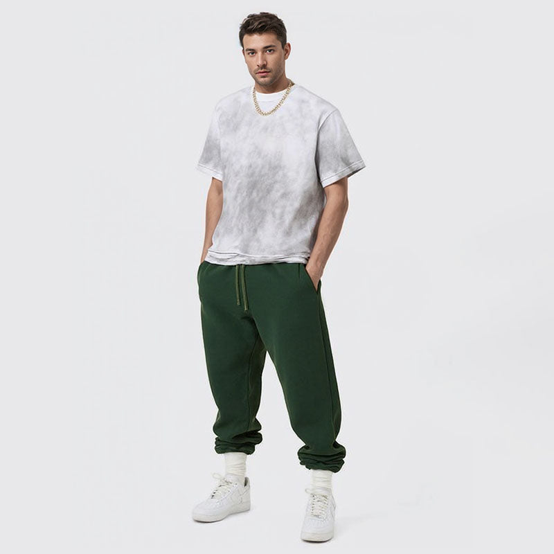 Distressed spray color T-shirt with small neckline